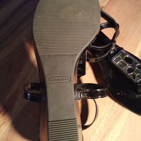 Coach Dylanitl Patent Leather T-Strap Wedge Sandal Heels, Sz. 7.5-US, 38-EU - Picture 6 of 7